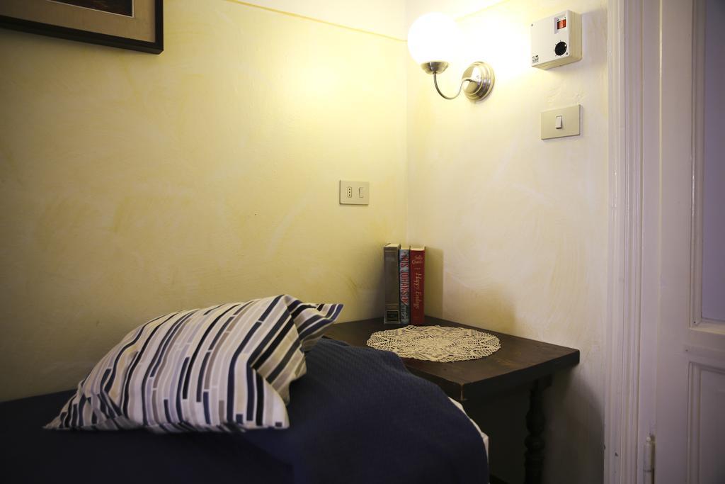 Albergo Garisenda Μπολόνια Δωμάτιο φωτογραφία